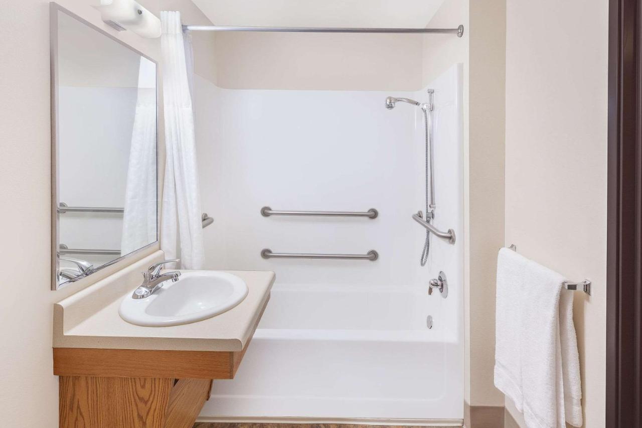 Woodspring Suites Ankeny Des Moines Exteriör bild